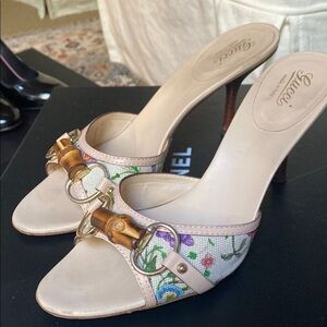 Gucci Women's Multicolor Slide Sandals